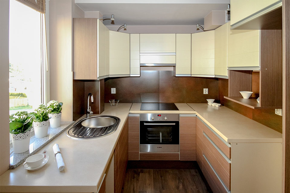 Une petite cuisine peut facilement être fonctionnelle à condition de maximiser l'espace